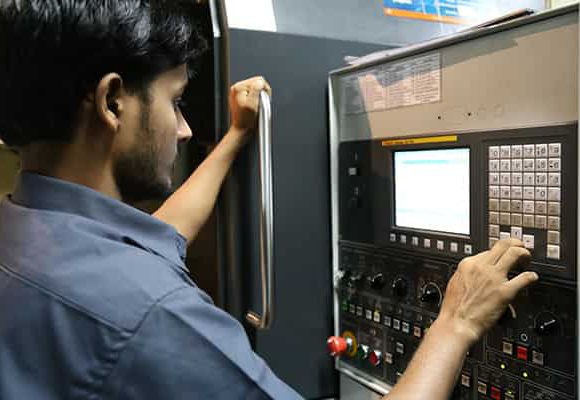 worker-860909_1920-min worker-860909_1920-min